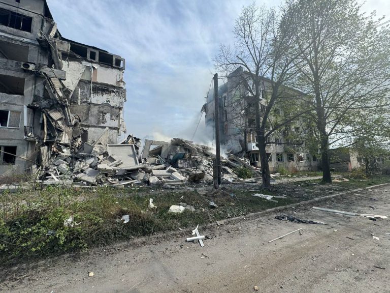 Rusi zhodili leteckú bombu na Očeretino pri Avdejevke