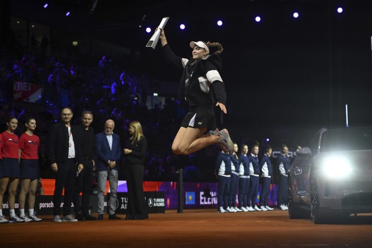 Kazaška Jelena Rybakinová nedala vo finále šancu Kosťukovej, získala titul v Stuttgarte