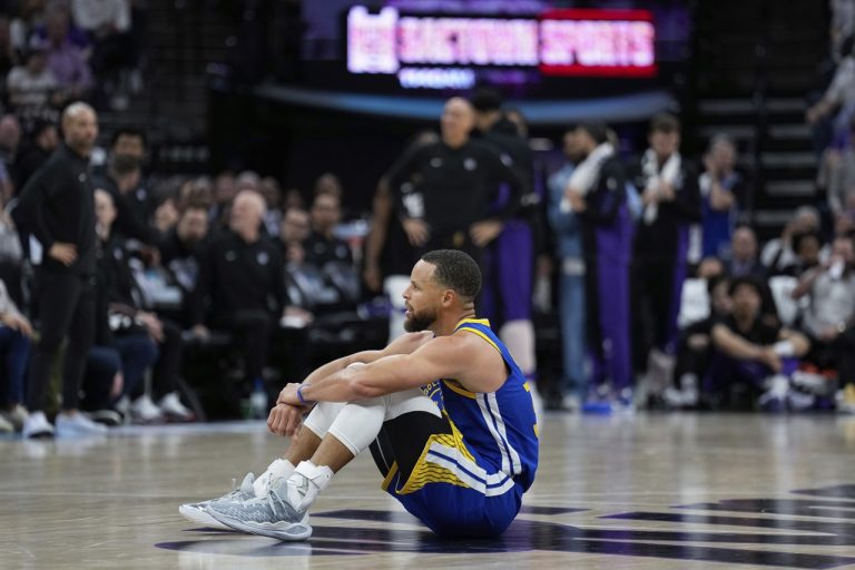 Stephen Curry Weekly Global Sports Photo Gallery