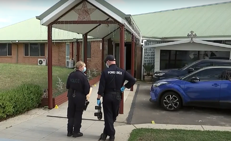 Polícia vyšetruje útok v kostole Wakeley v Sydney