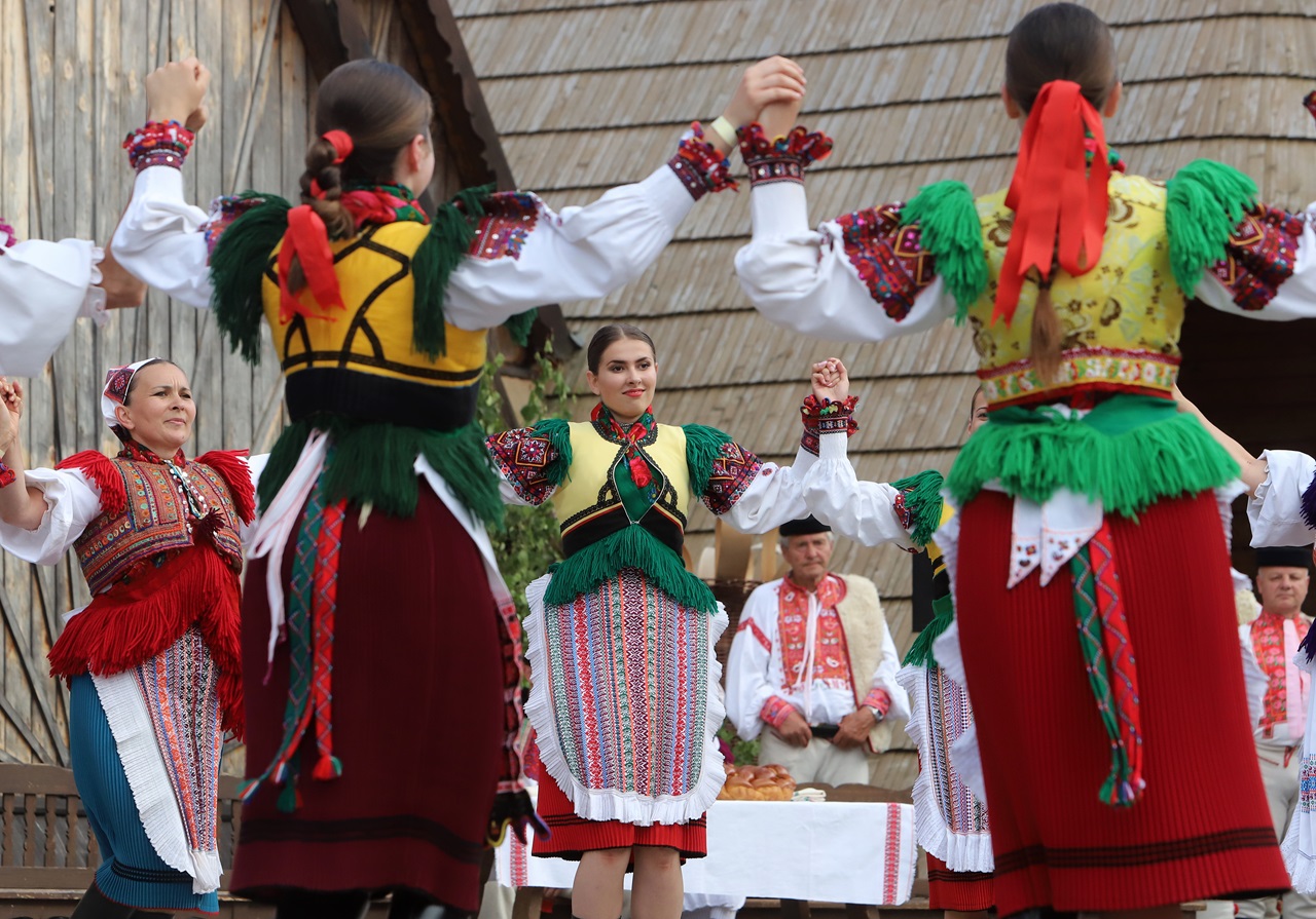 Folklórne slávnosti pod Poľanou v Detve pokračujú aj v piatok
