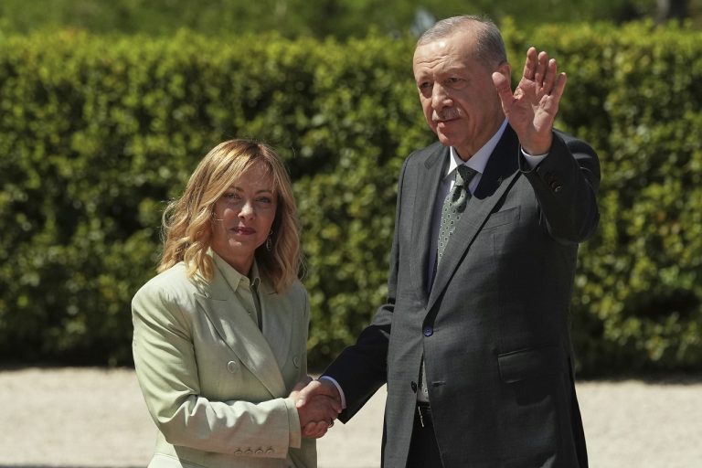 Erdogan Meloniová