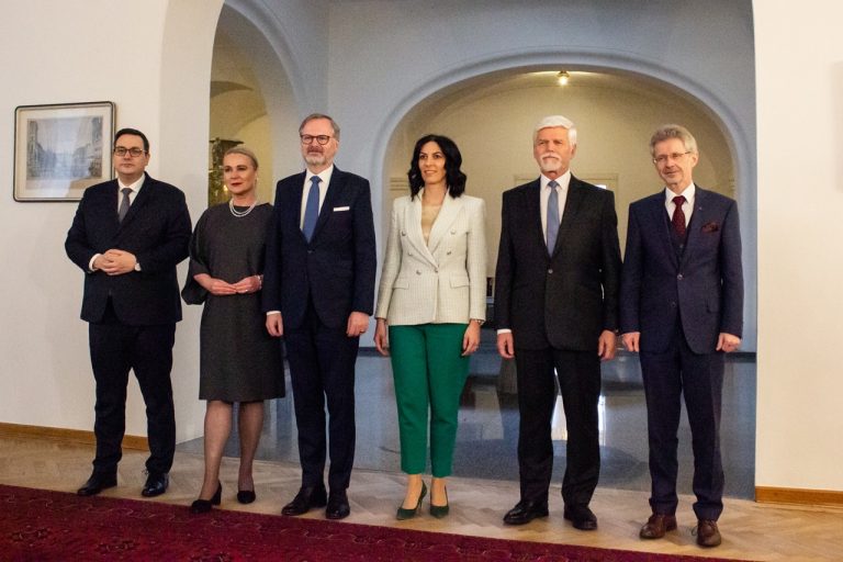 Mimoriadne stretnutie najvyšších ústavných činiteľov ČR o zahraničnej politike