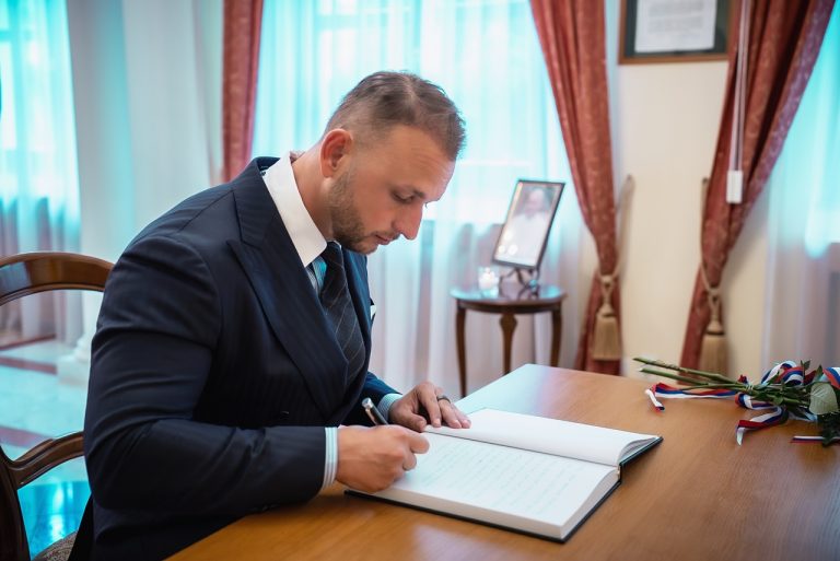 MV SR: Podpis do kondolenčnej knihy