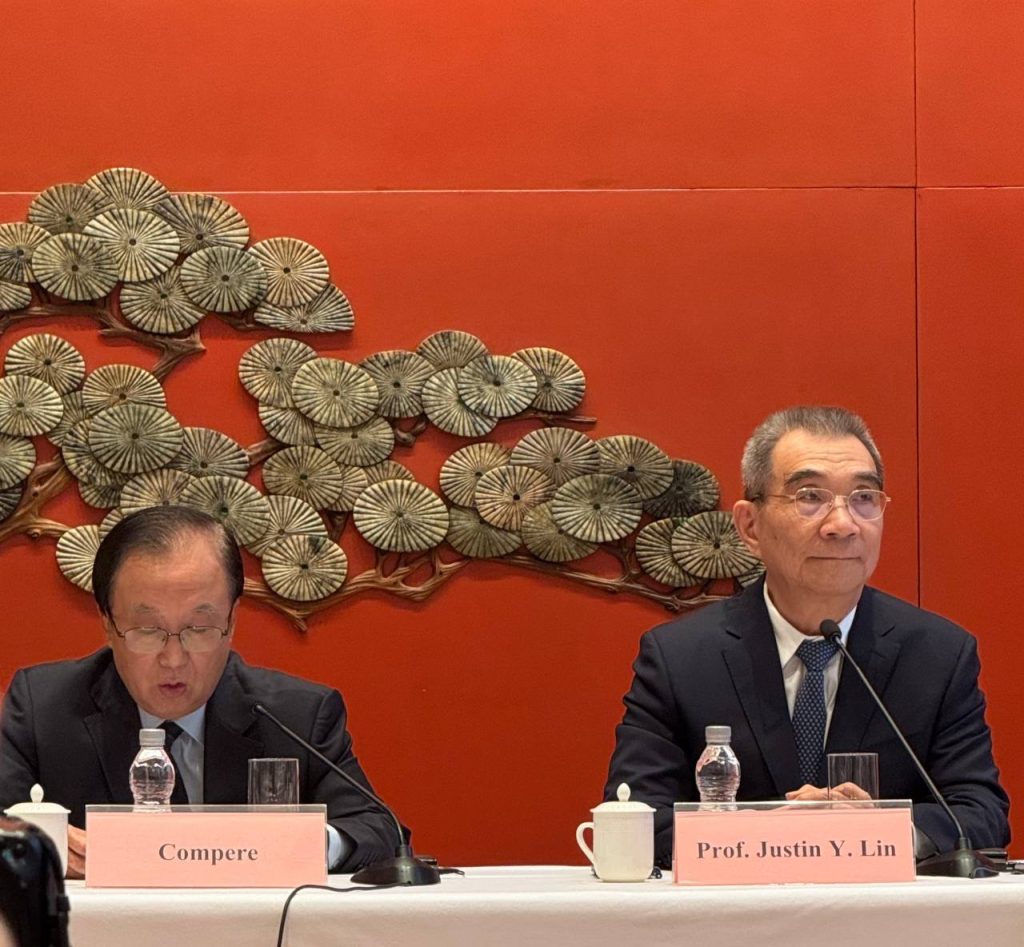 Justin Yifu Lin