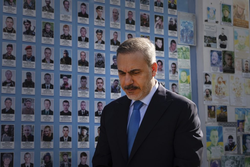šéf tureckej diplomacie Hakan Fidan pricestoval na návštevu Ukrajiny