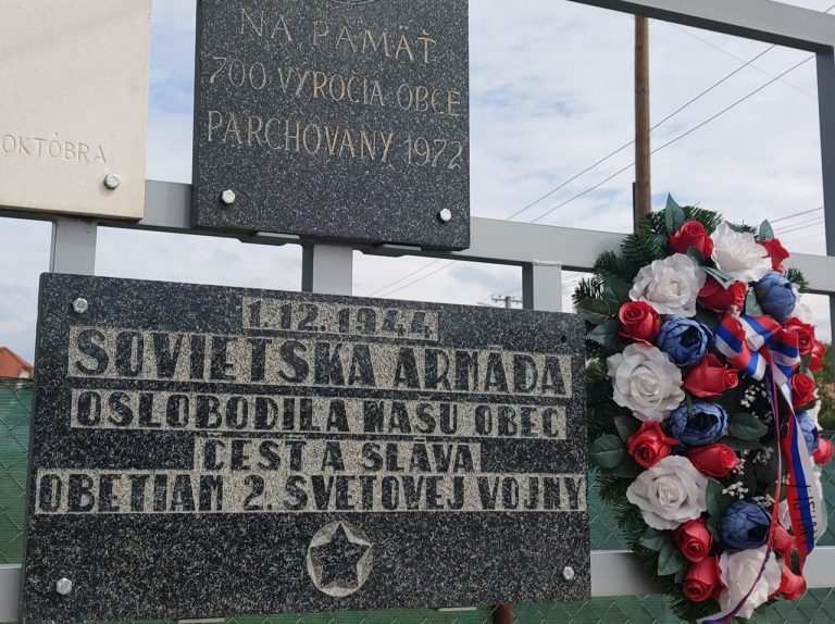 Oslobodenie80: Vojnu a boje pripomínajú trosky zničeného mosta v Parchovanoch