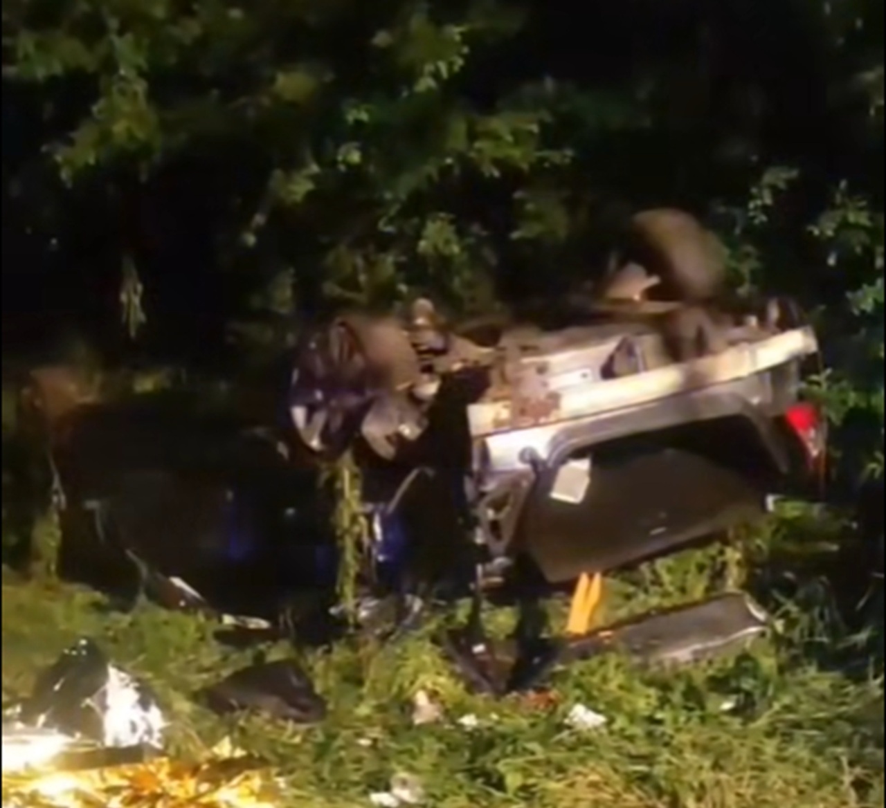 Pri obci Kútniky sa v sobotu zrazilo osobné auto s vlakom
