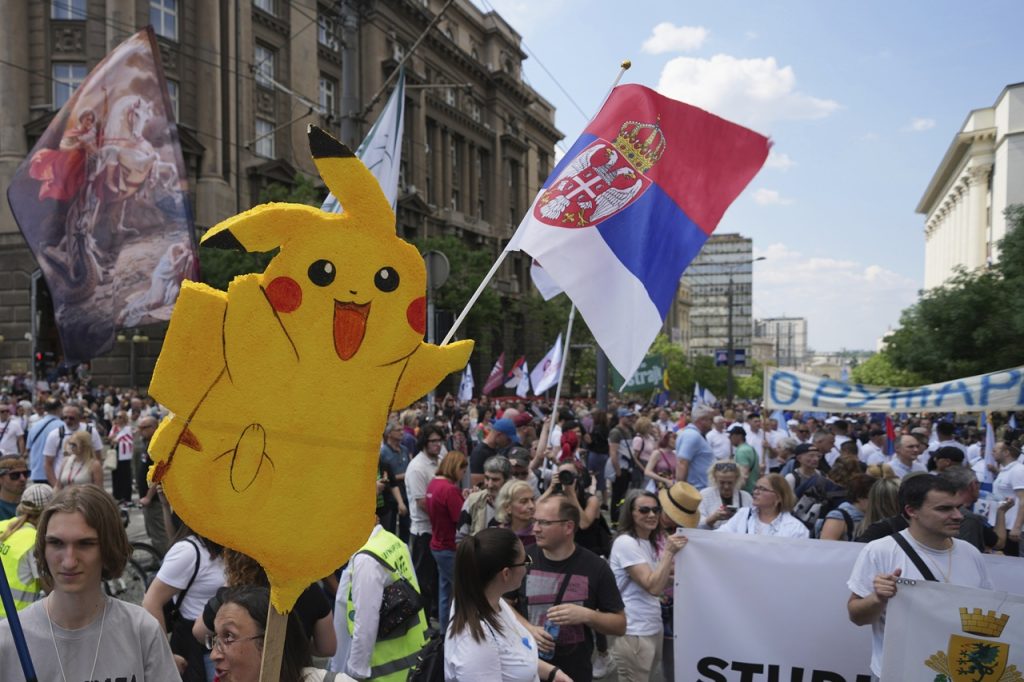 Srbsko: Protestujúci študenti požadujú okamžité predčasné parlamentné voľby