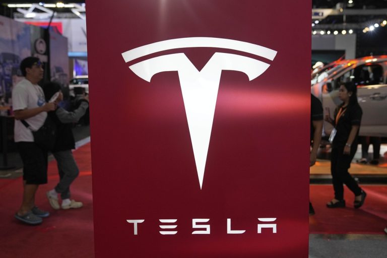 Tesla logo