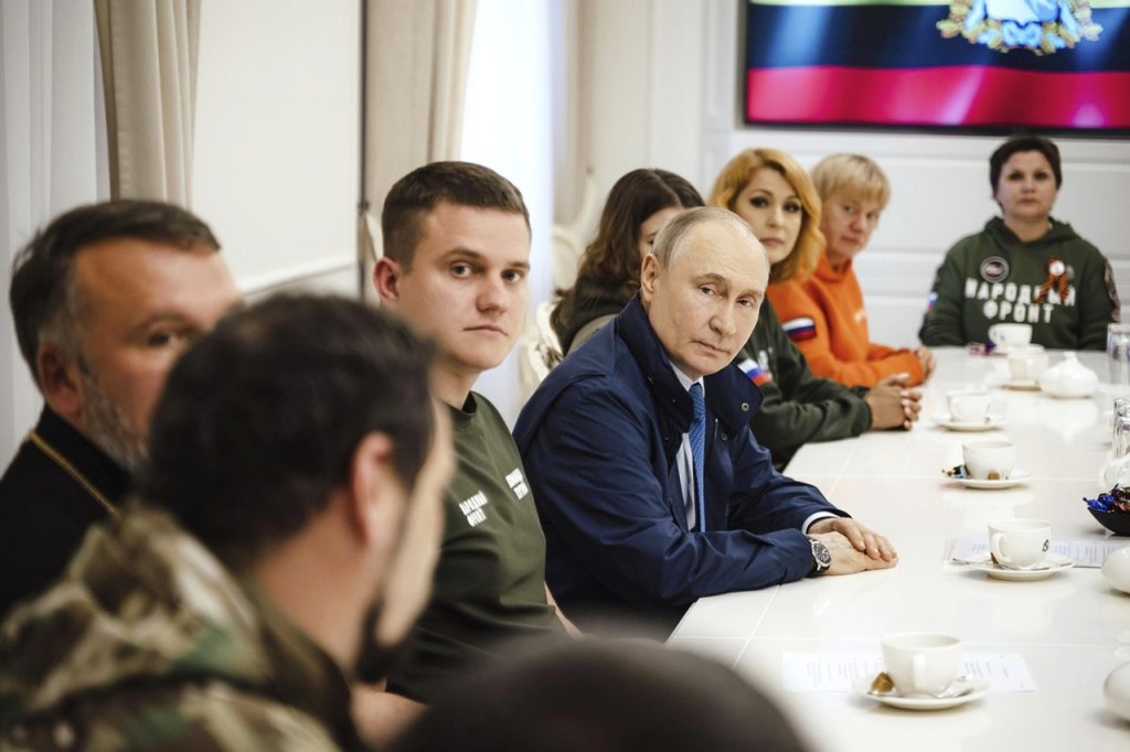 Ruský prezident Vladimir Putin údajne v utorok zavítal do Kurskej oblasti susediacej s Ukrajinou