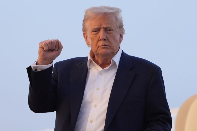 Trump: USA niekedy v budúcnosti znížia clá pre Ćínu