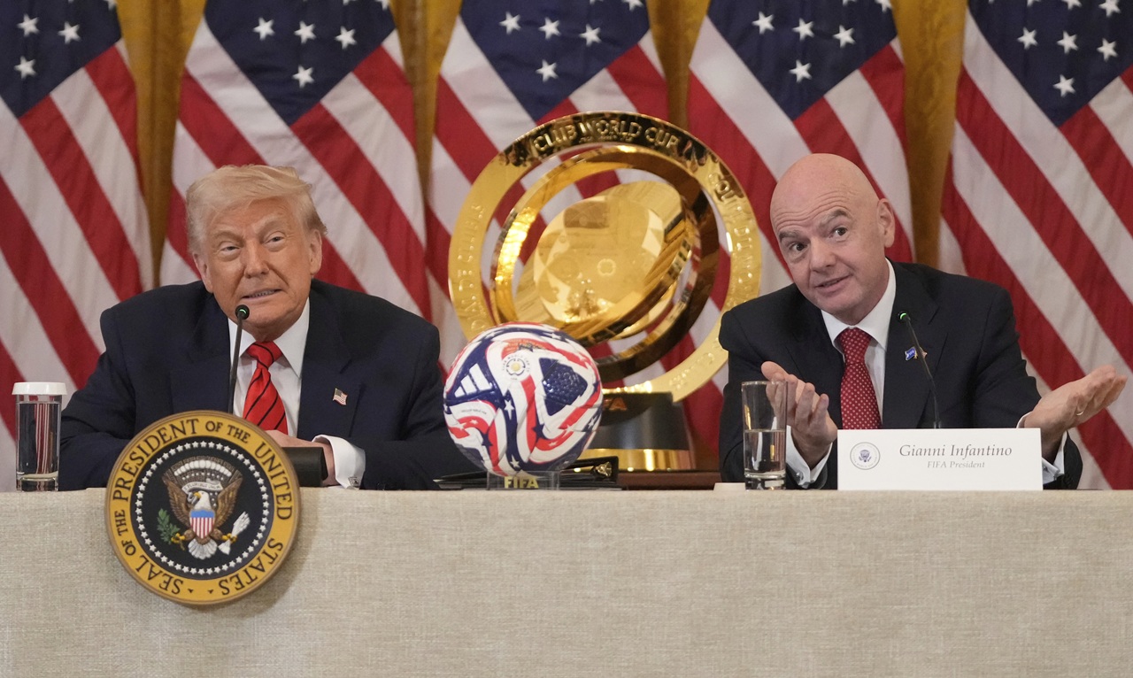 Trump FIFA futbal lopta