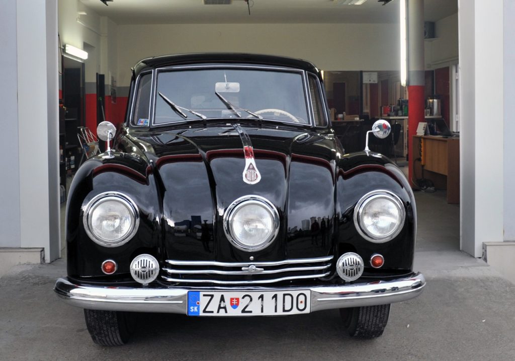 automobil veterán Tatra 87