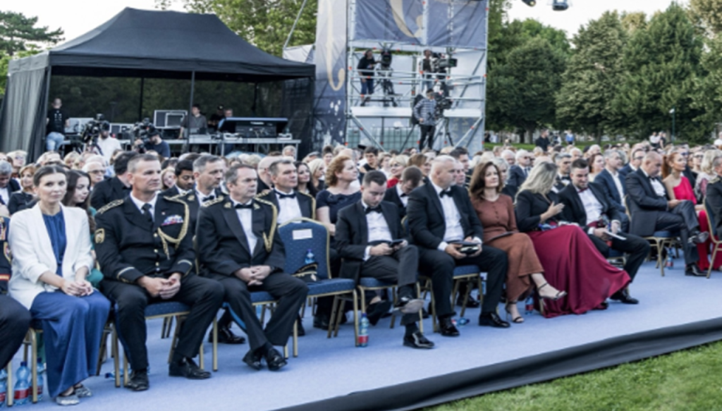 Slovenská filharmónia a Slovenský filharmonický zbor koncertovali v Prezidentskej záhrade