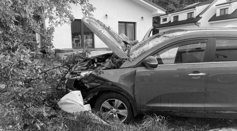 Dopravná nehoda v Liptovskom Hrádku si vyžiadala jeden život