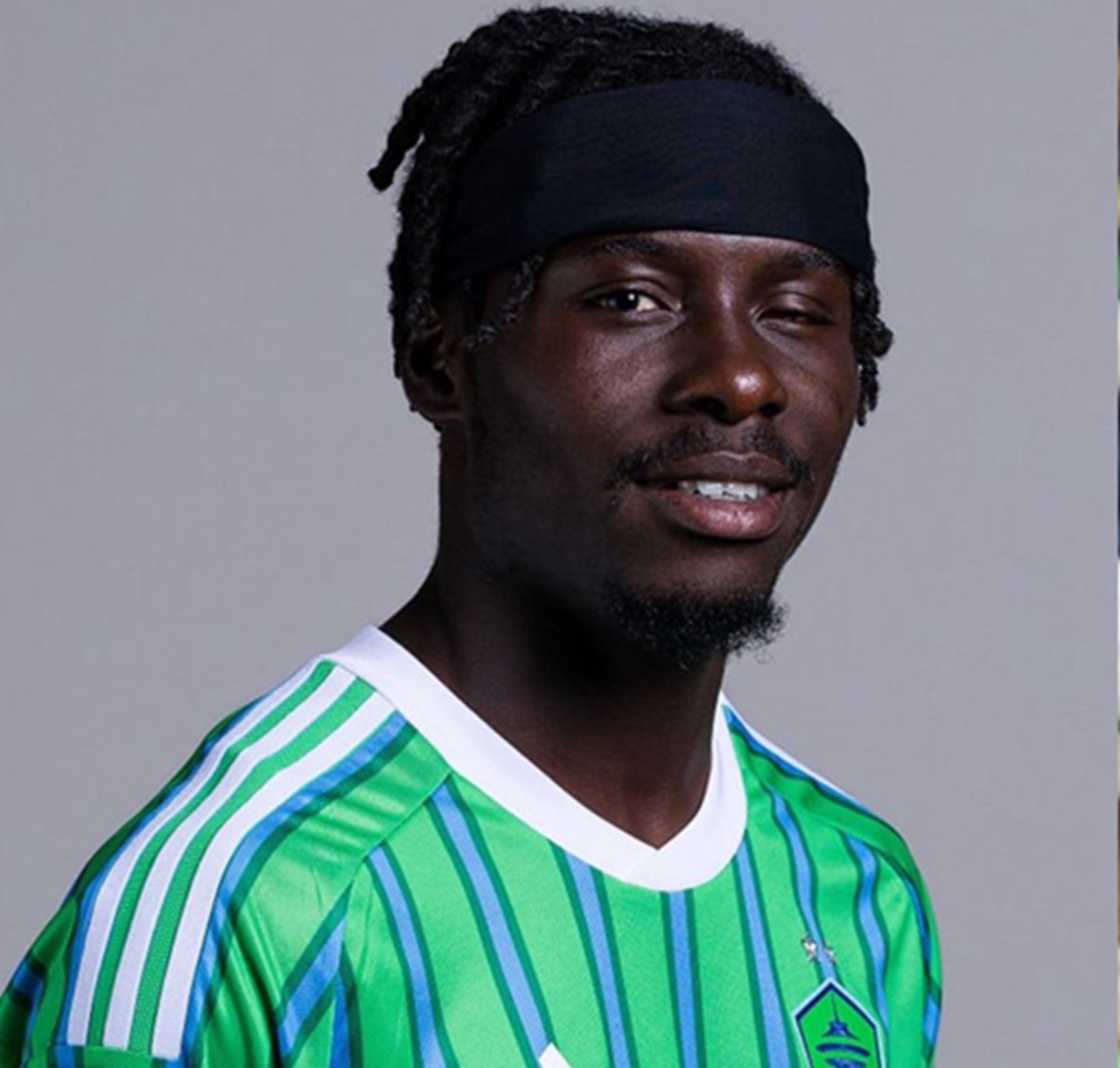 Krídelník amerického futbalového klubu Seattle Sounders Georgi Minoungou