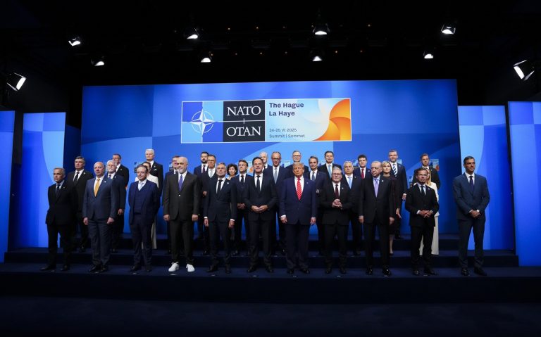 V holandskom Haagu pokračuje druhým dňom summit lídrov členských štátov NATO