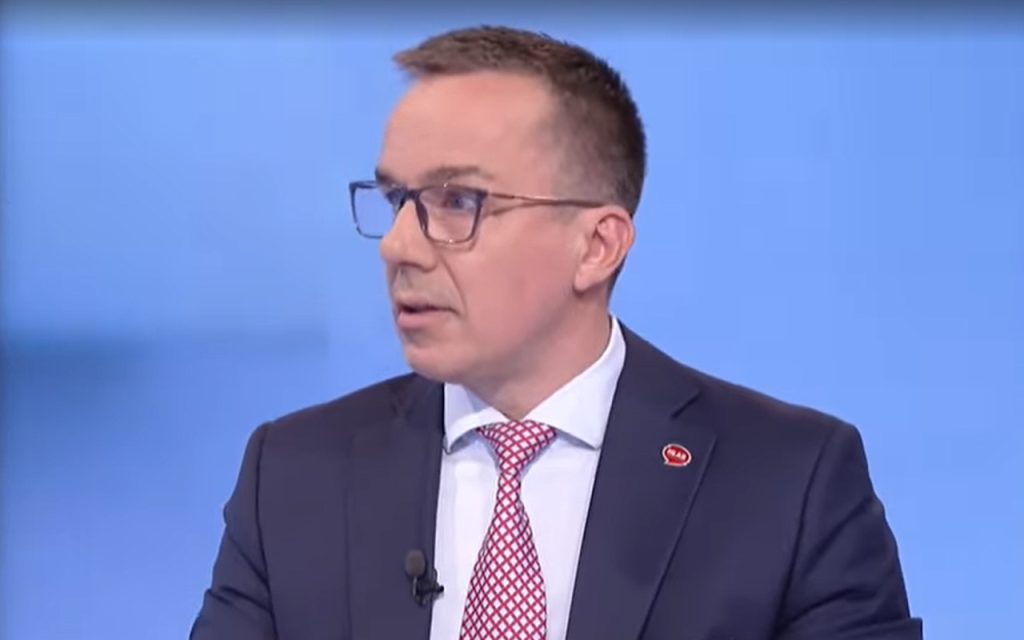 minister práce, sociálnych vecí a rodiny Erik Tomáš (Hlas-SD)