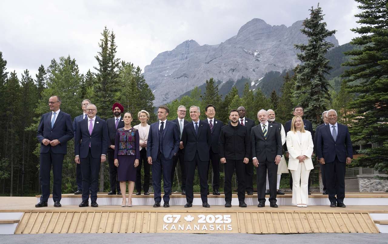 Summit G7
