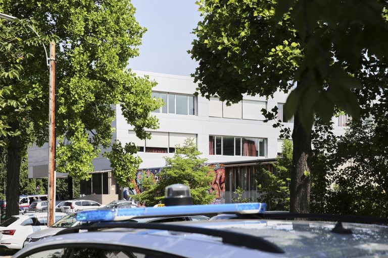 Graz streľba škola