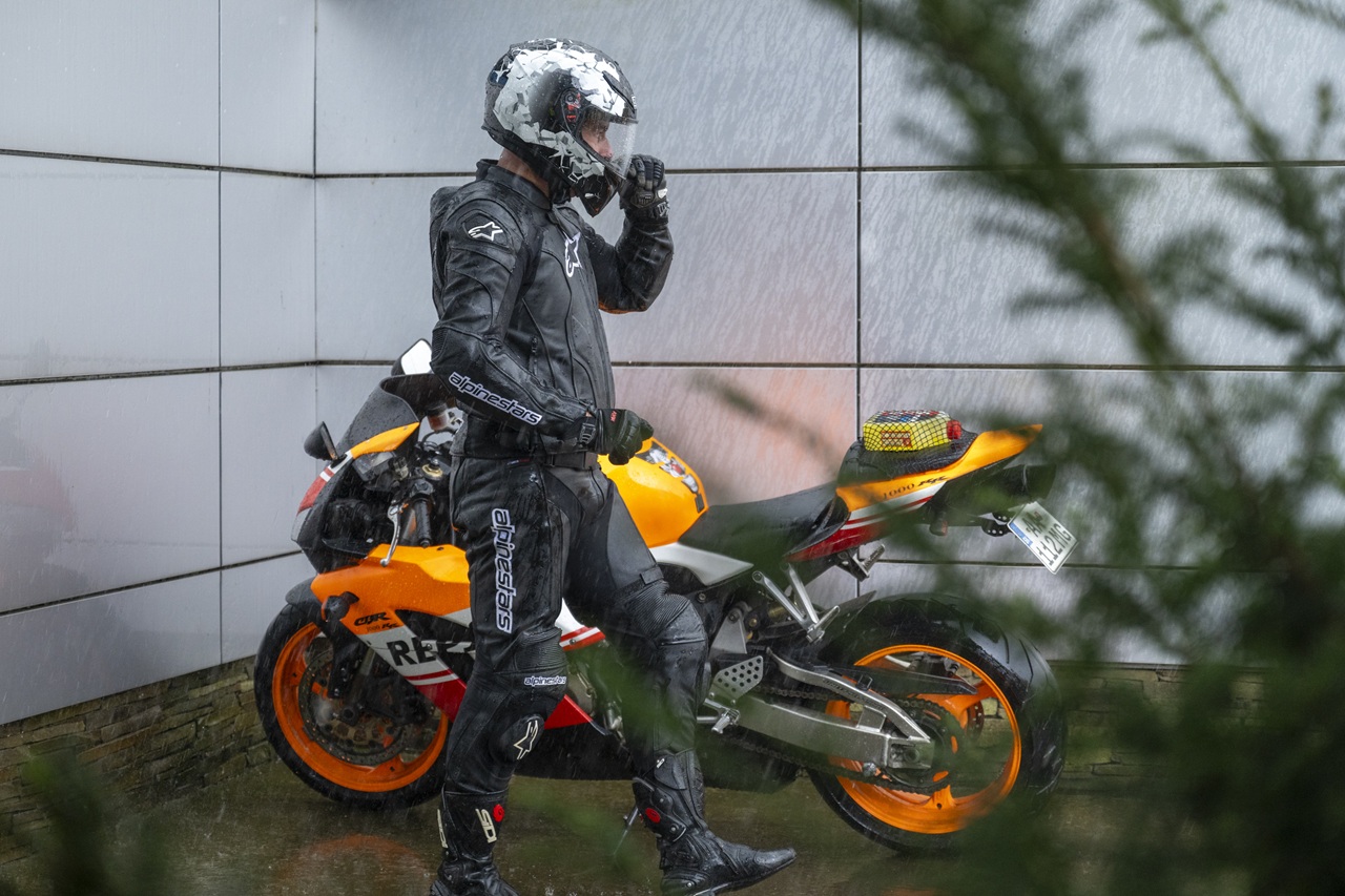 motorkár