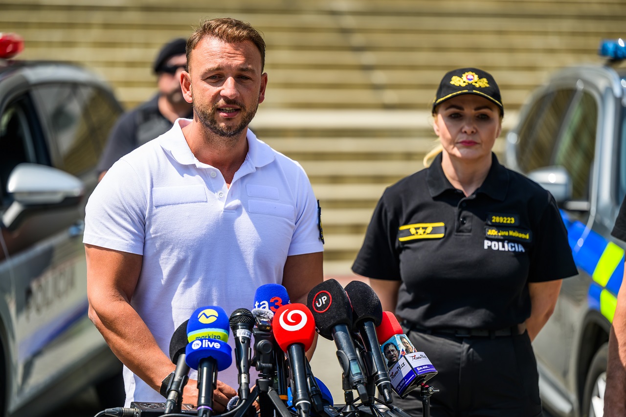 Maškarová Eštok
