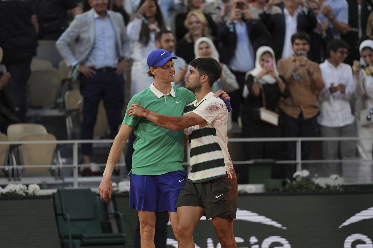 APTOPIX French Open Tennis Alcaraz Sinner