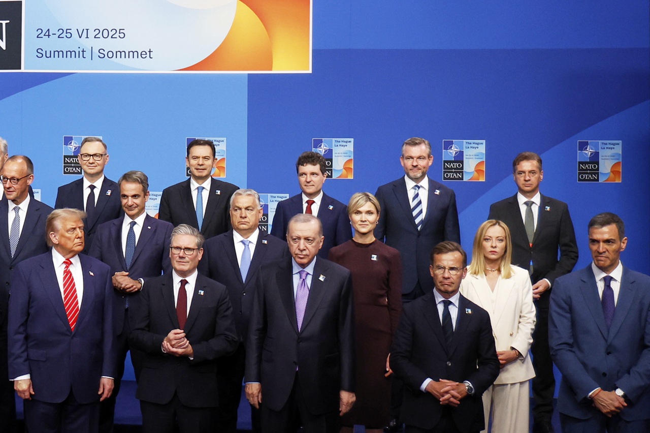V holandskom Haagu pokračuje druhým dňom summit lídrov členských štátov NATO