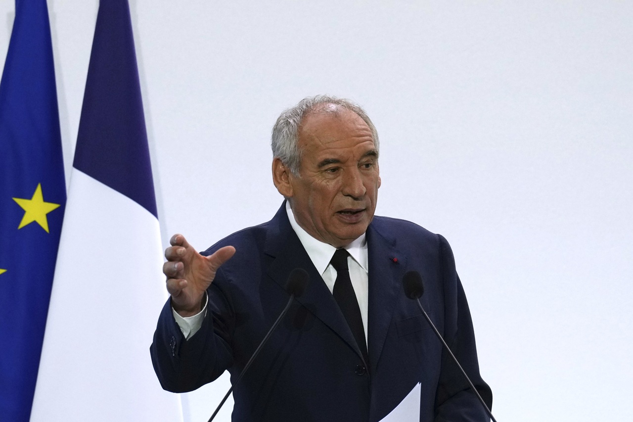 Francúzsky premiér Bayrou navrhol na zrušenie dvoch štátnych sviatkov