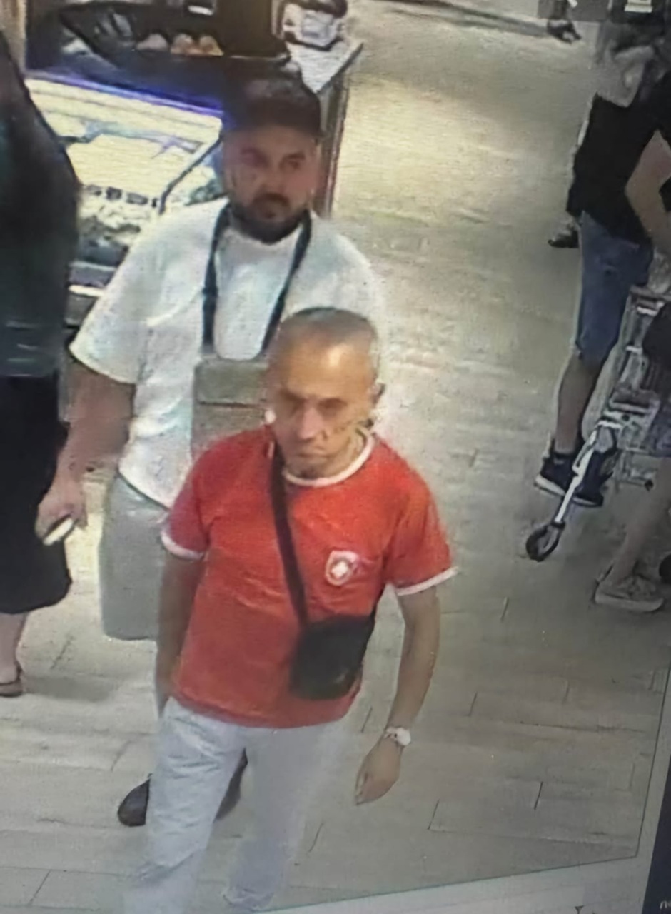 Polícia vyšetruje krádež v nákupnom centre v Bratislave, verejnosť žiada o pomoc