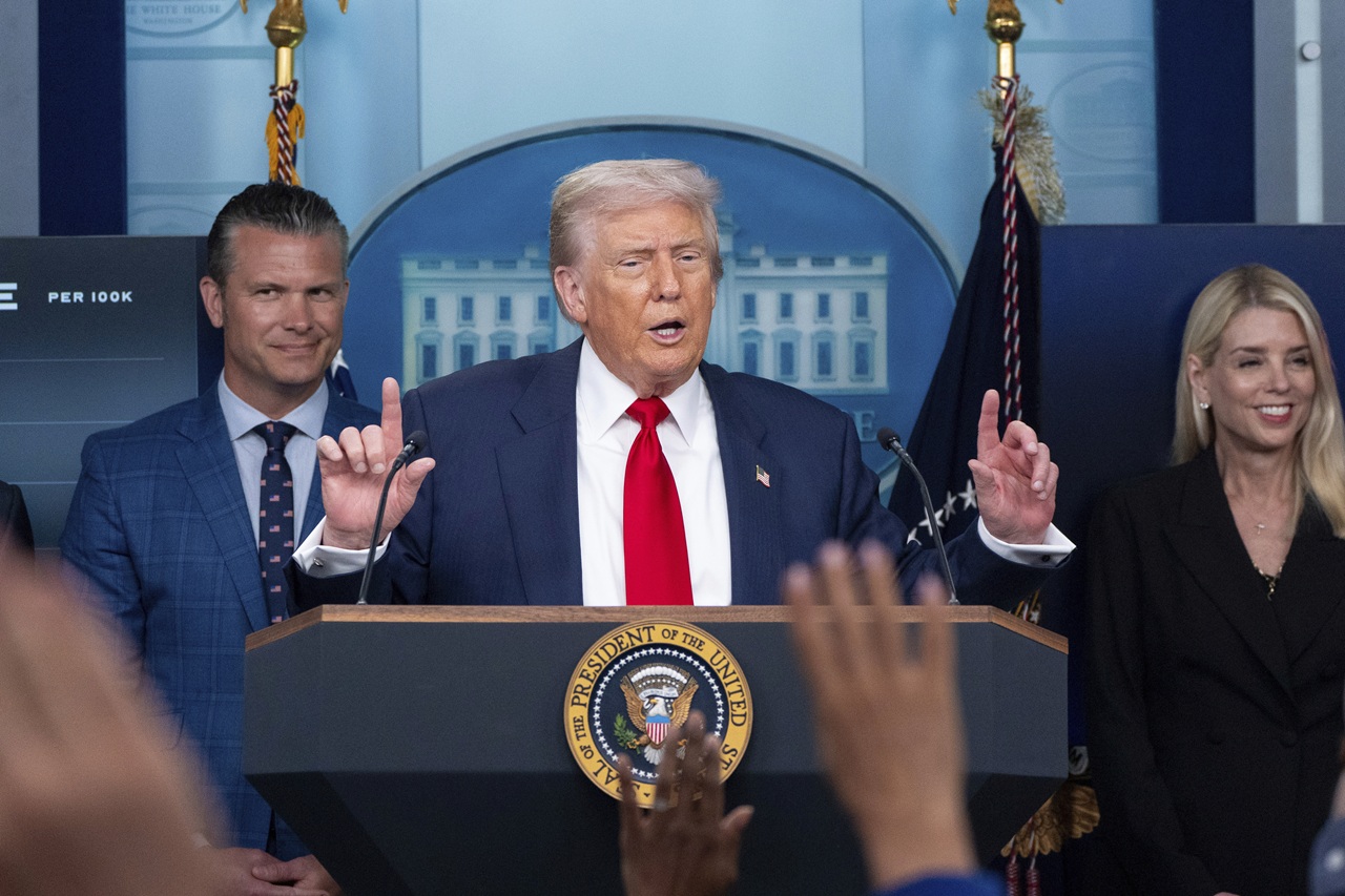 Trump predĺžil "colné prímerie" s Čínou o ďalších 90 dní