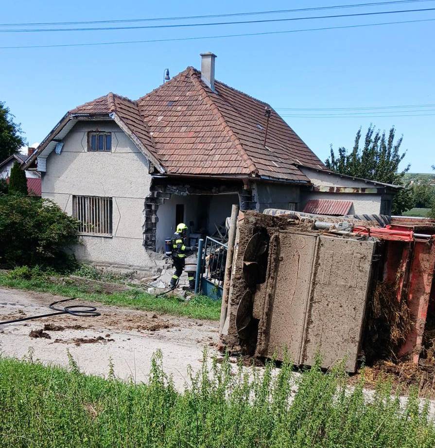 HaZZ Veľké Uherce Traktor