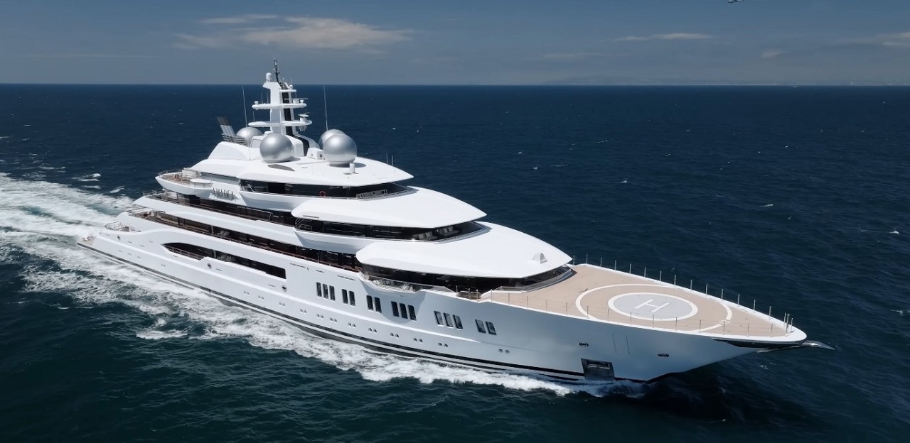superjachta Amadea