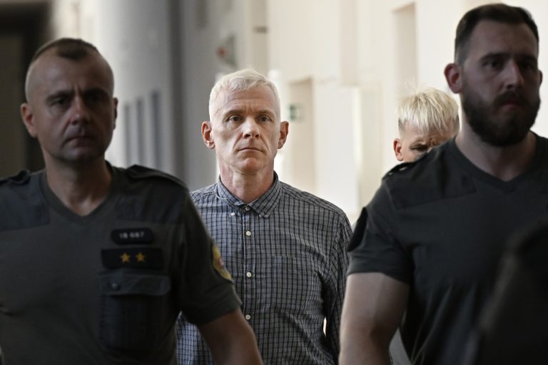 Bývalý pedagóg V. Šeparnev si zvyšok trestu odpyká v domácom väzení