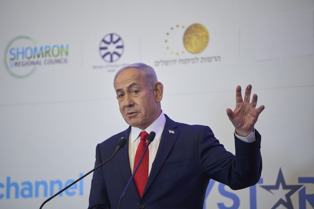 Netanjahu: Izrael má v úmysle prevziať vojenskú kontrolu nad celou Gazou