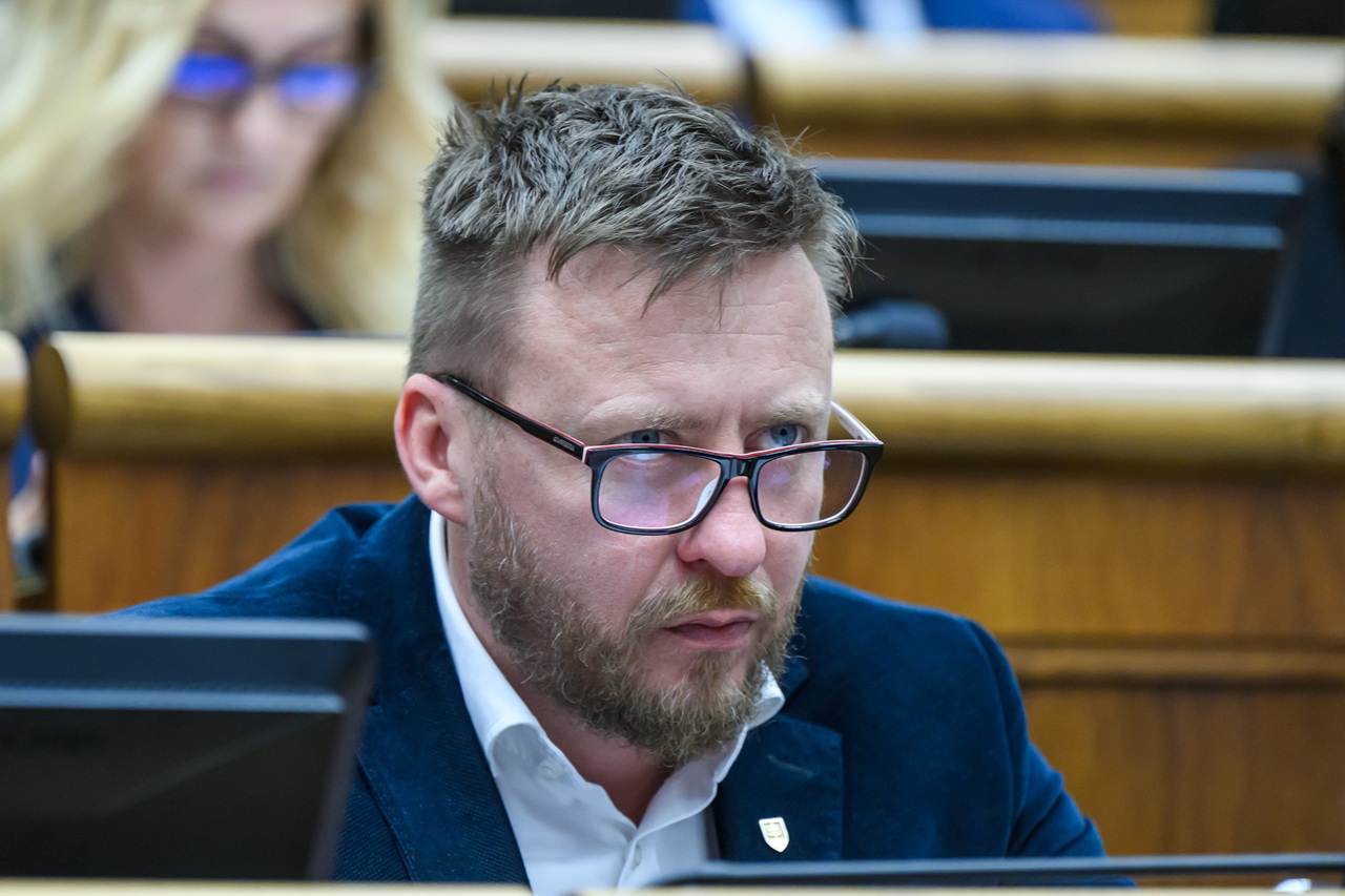 35. schôdza Národnej rady SR