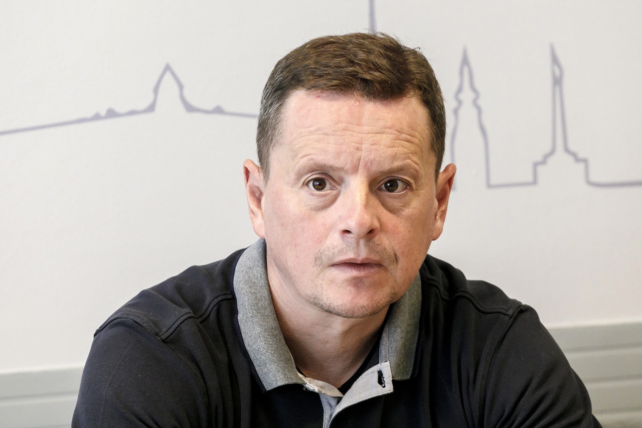 Peter Bartoň