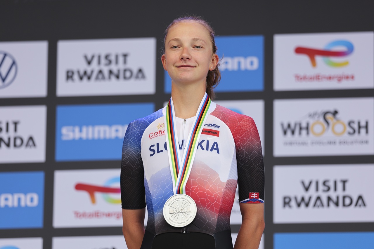 Viktória Chladoňová