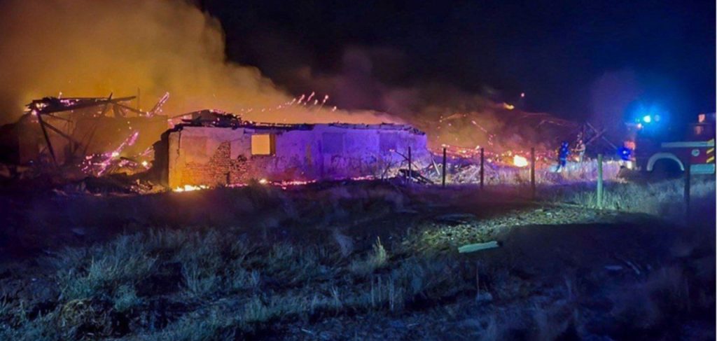 V Nikolajevskej oblasti boli v noci zaznamenané útoky dronmi a raketami na priemyselnú infraštruktúru