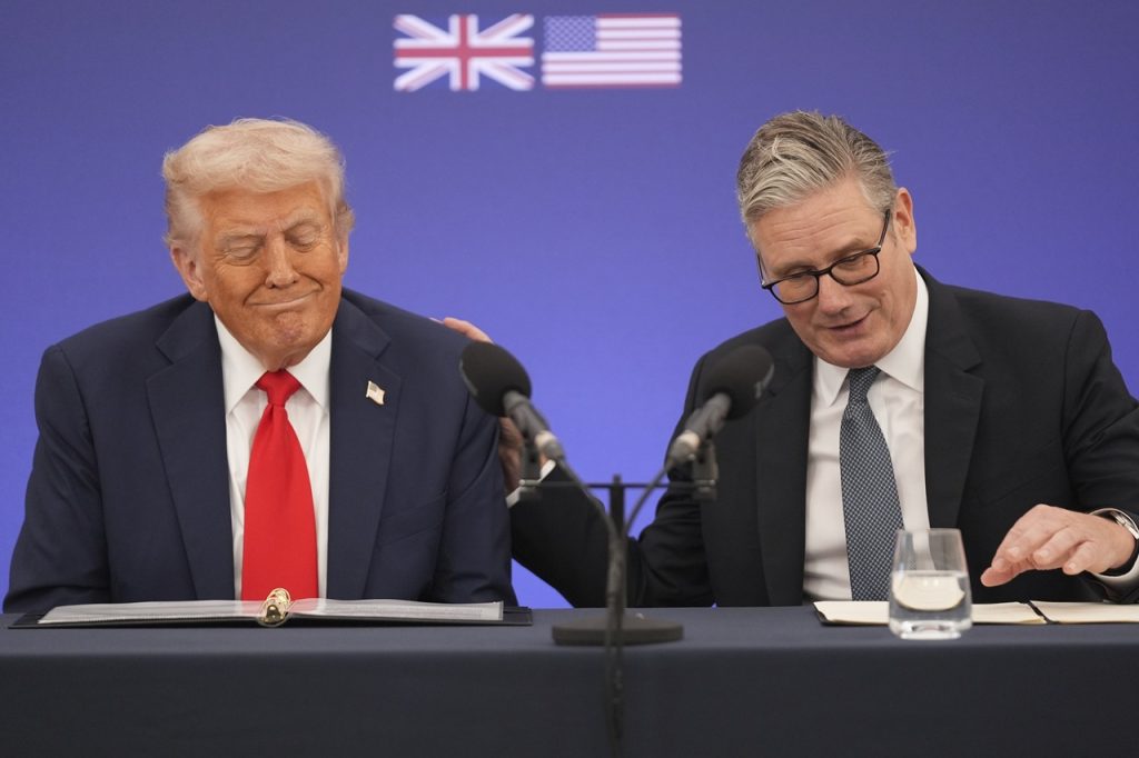 Trump Starmer-6779465