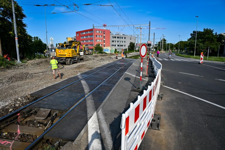 železničné priecestie