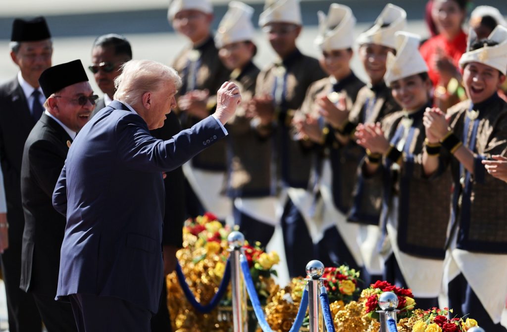 Trump malajzia tanečníci