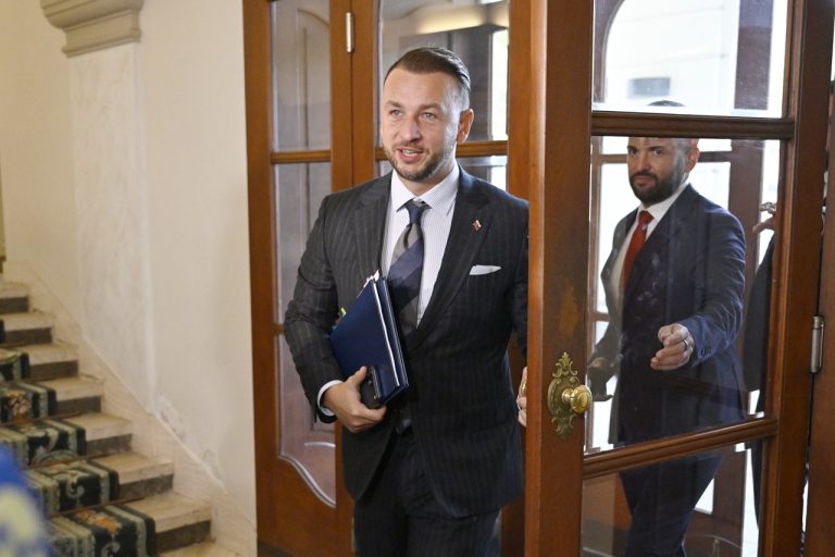 Sutaj-Estok-jd2025110539