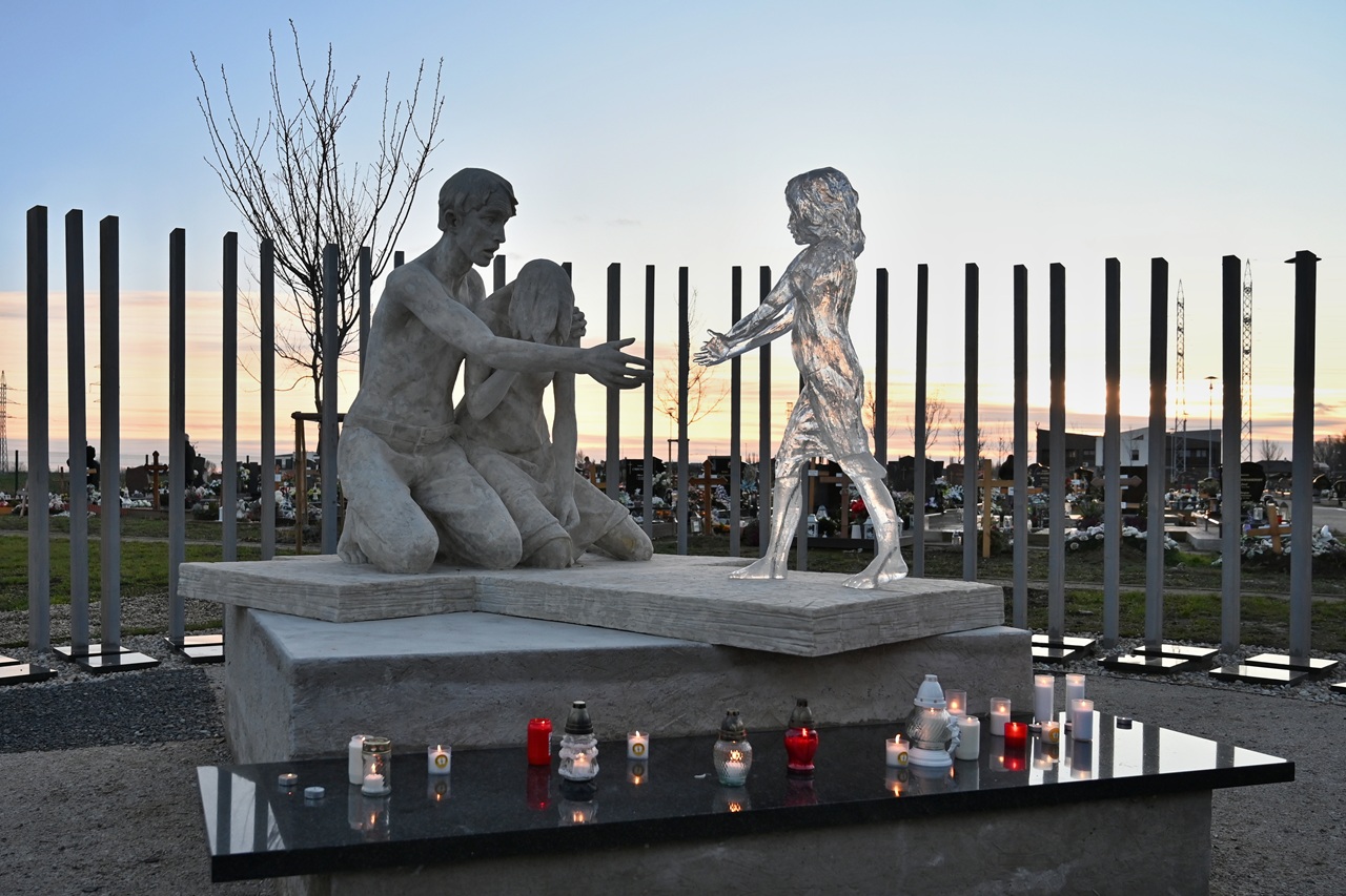 Pamätník nenarodeným deťom v Trnave