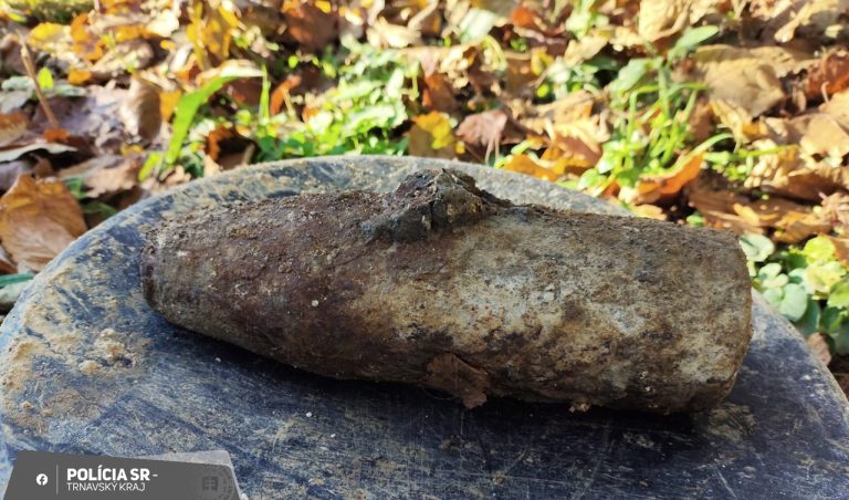 delostrelecký náboj