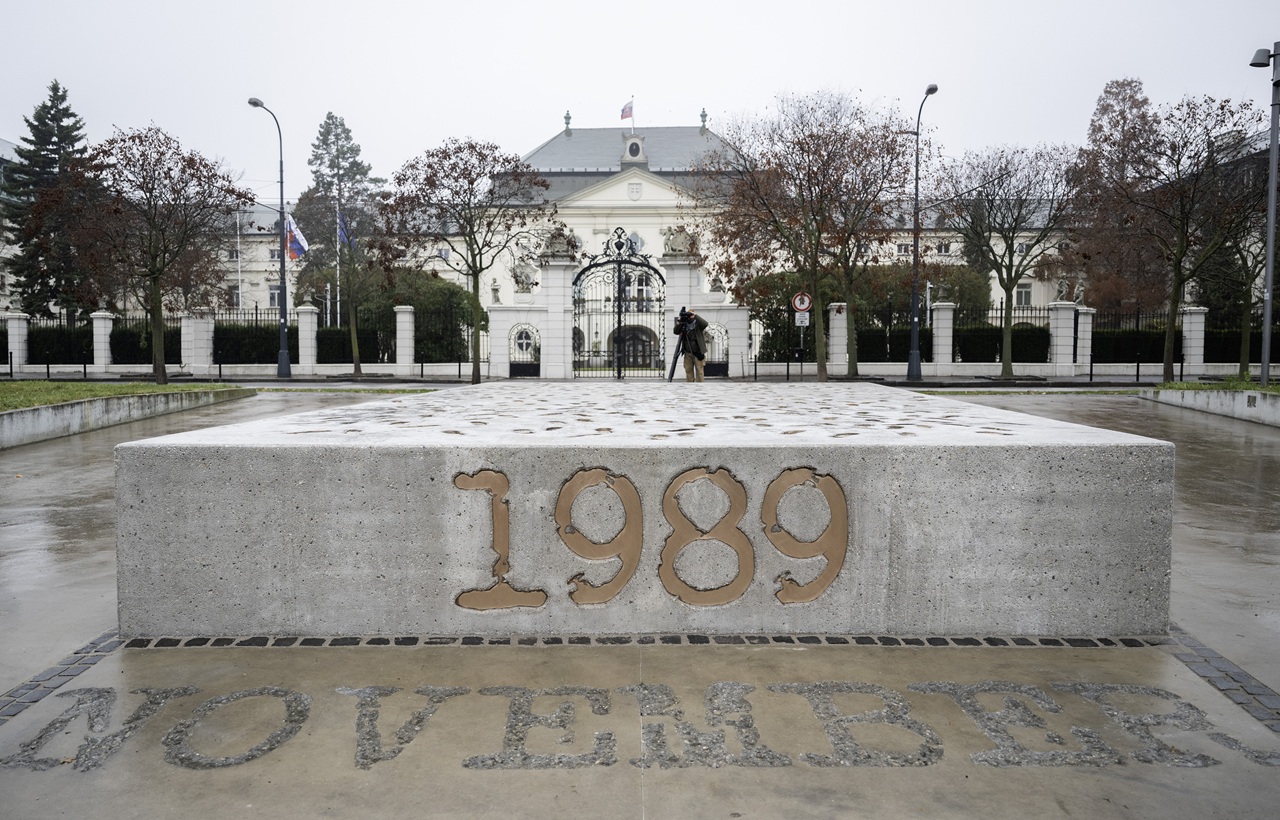 Pamätník november 1989