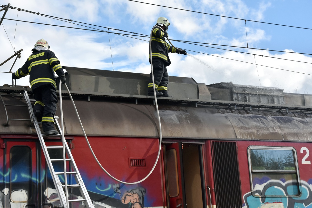 požiar vlak-jd2025112610