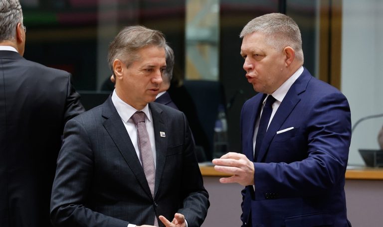 Fico v Bruseli-jd2025121823