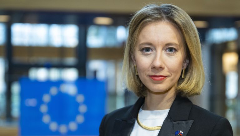 Lucia Yar-jd2025122116